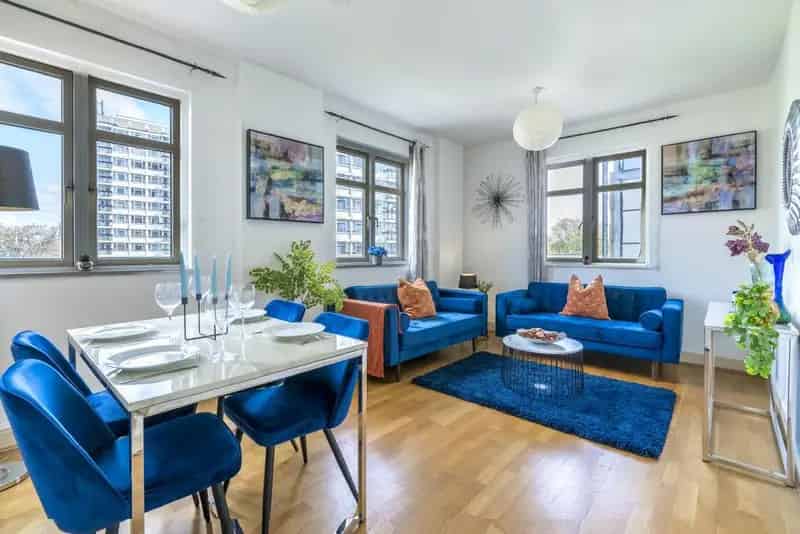 Spacious 2-Bedroom Apartment in Kennington