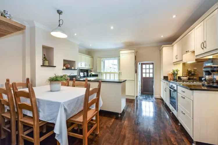 3 Bedroom Victorian Cottage For Sale Near City Centre