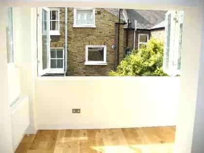 3 Bedroom Flat Near Queenstown Road Station London