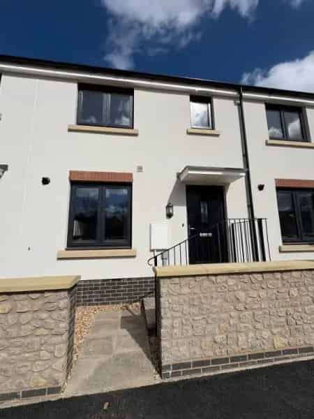 3 Bed House Dawlish - 2 Parking Spaces Electric Charging Port Garden Shed