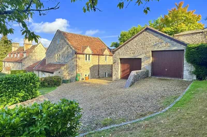 4 Bedroom Grade II Listed House for Sale near Bath