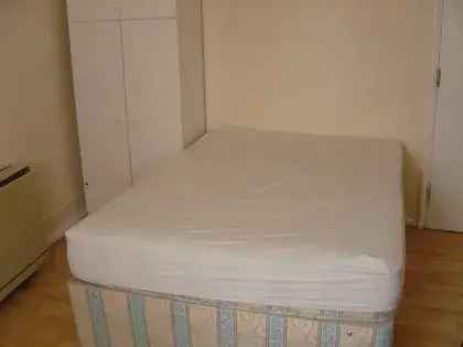 2 Room 44m² Flat in London - Fully Furnished