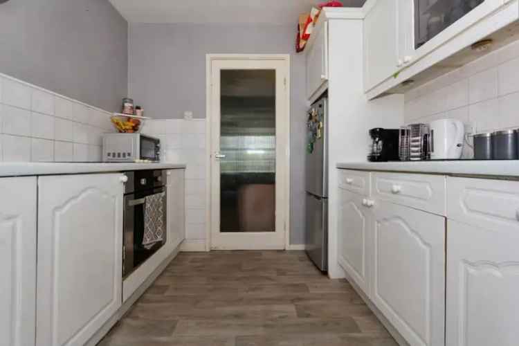 2 bedroom Flat
 For Sale