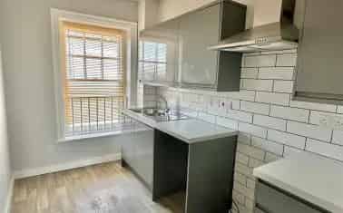 First Floor Apartment with Estuary Views and Parking