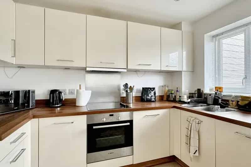 2 Bedroom Flat To Rent Available 11082025