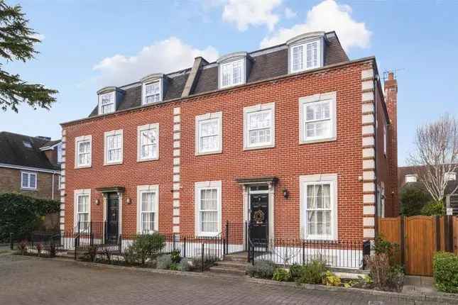 5 6 Bedroom House for Sale in Rydon Mews Wimbledon SW19