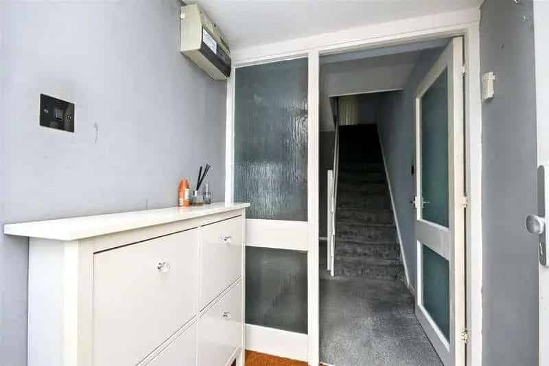 2 Bed House for Sale - End Terrace Home with Garage