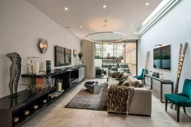 Town house to rent in Eaton Terrace, Belgravia, London SW1W, United Kingdom