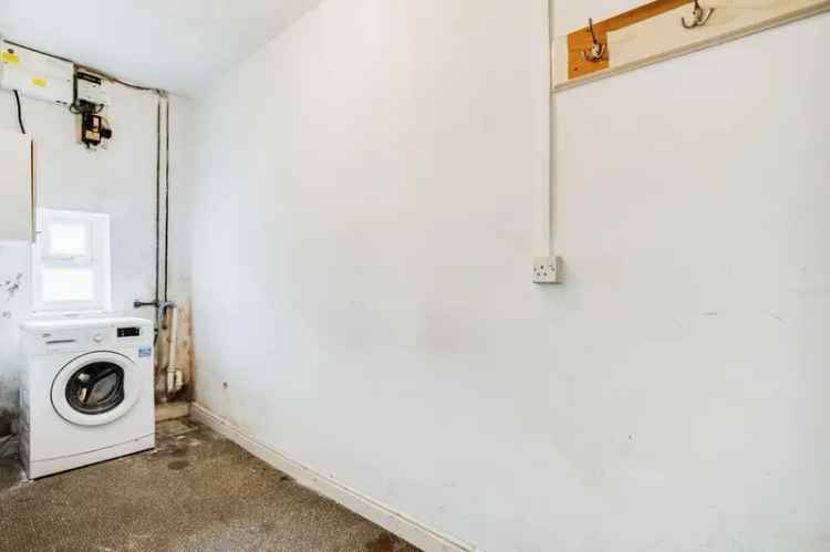2 Bedroom Mid Terrace House for Sale Methley West Yorkshire