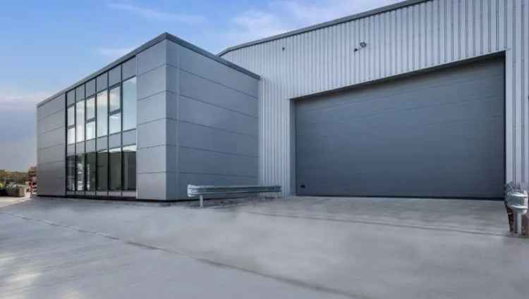 Sustainable Industrial Warehouse Unit To Let