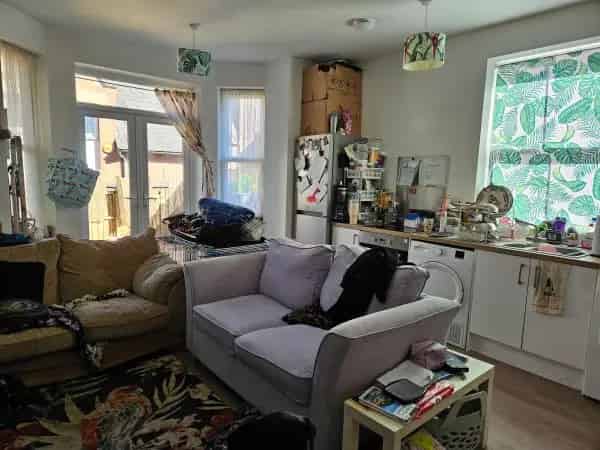 2 Bed Ground Floor Flat with Garden and Disability Adaptations