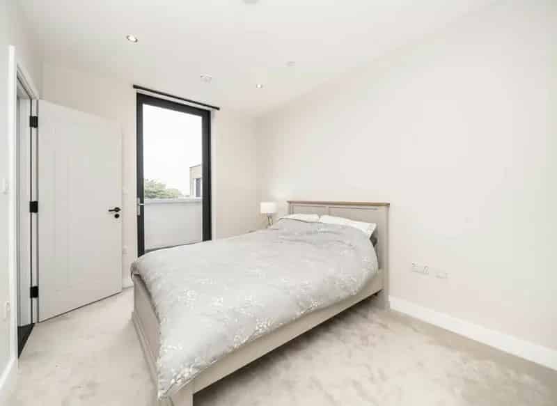 Two Bedroom Apartment Ealing Modern Open Plan High Standard