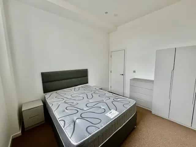 1 Bedroom Apartment Bolton Town Centre Modern Furnished