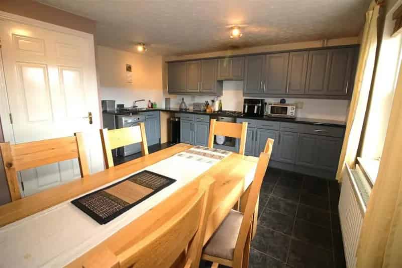 3 Bedroom Townhouse For Sale