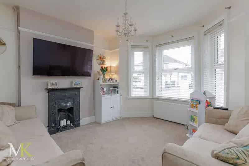 3 Bedroom Semi-Detached House for Sale Near Bournemouth Grammar