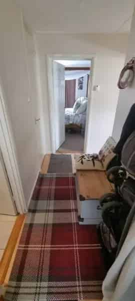 One Bedroom Ground Floor Flat Near Shops and Schools