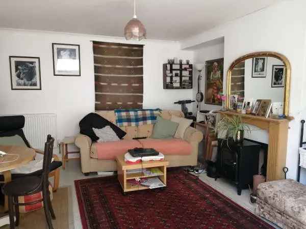 Flat For Rent in Malvern Hills, England