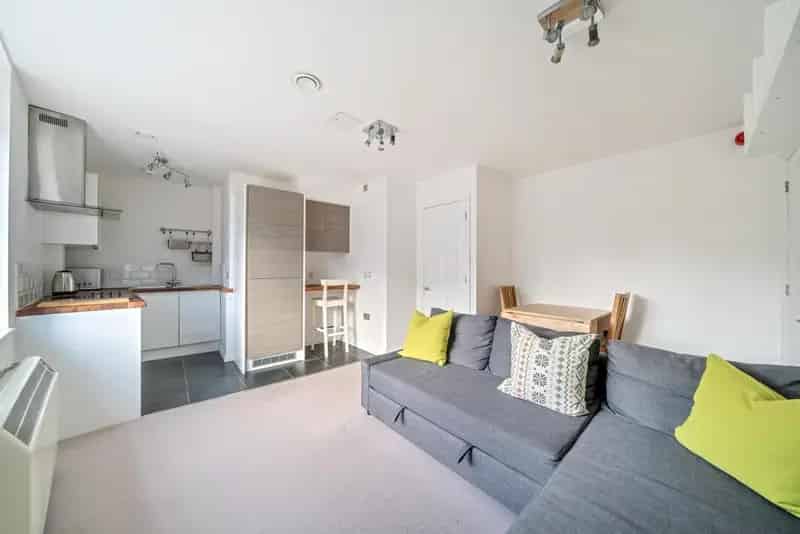 Flat For Sale , London, England