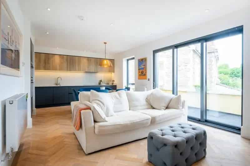 2 Bedroom Flat for Sale in Redland Court