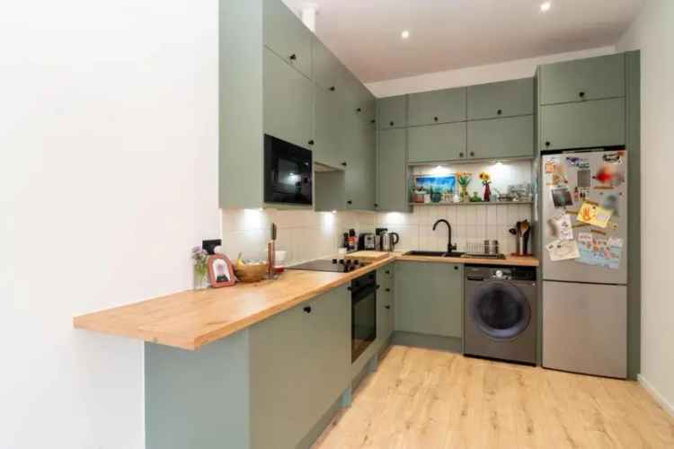 2 Bed Flat for Sale near Upton Park and Plaistow
