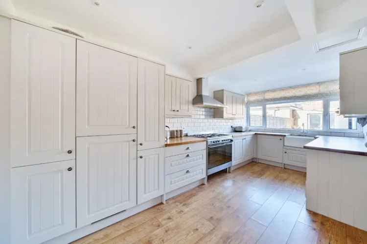 4 Bedroom House to Rent in Portsmouth