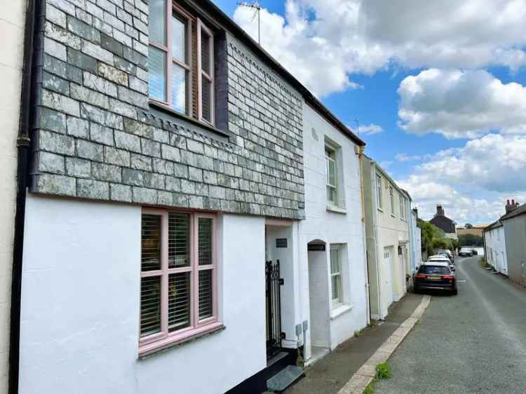 Cottage For Sale in Cargreen, England