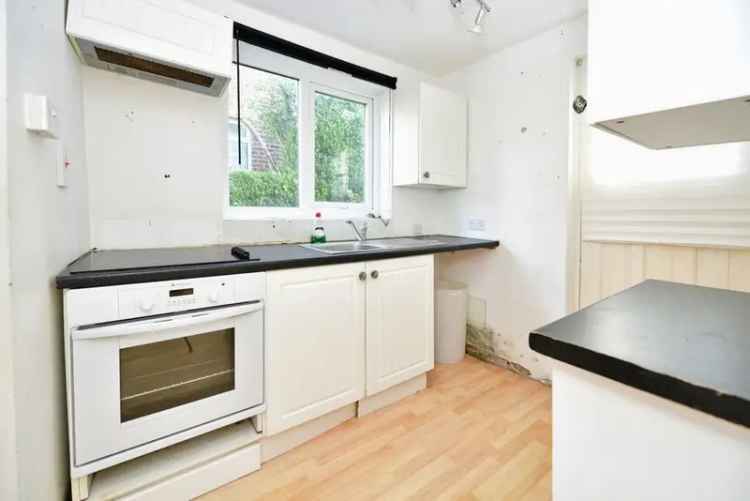 3 Bedroom Semi Detached House Sheffield S6