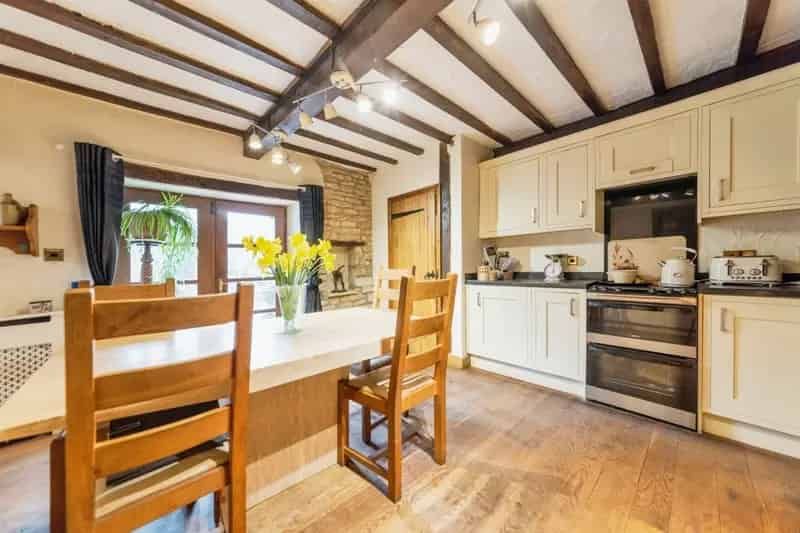 5 Bedroom Family Home with Annexe in Stoke Rochford