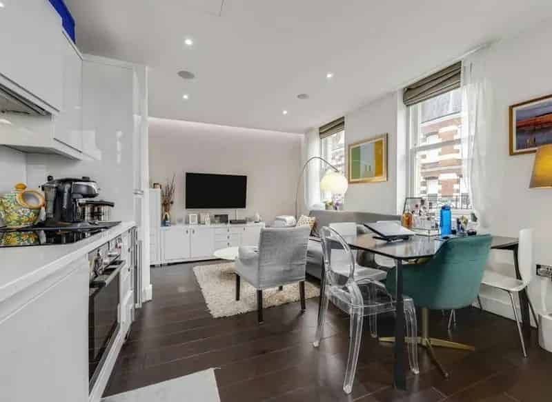 2 Double Bedroom 2 Bathroom Apartment Near Fulham Road