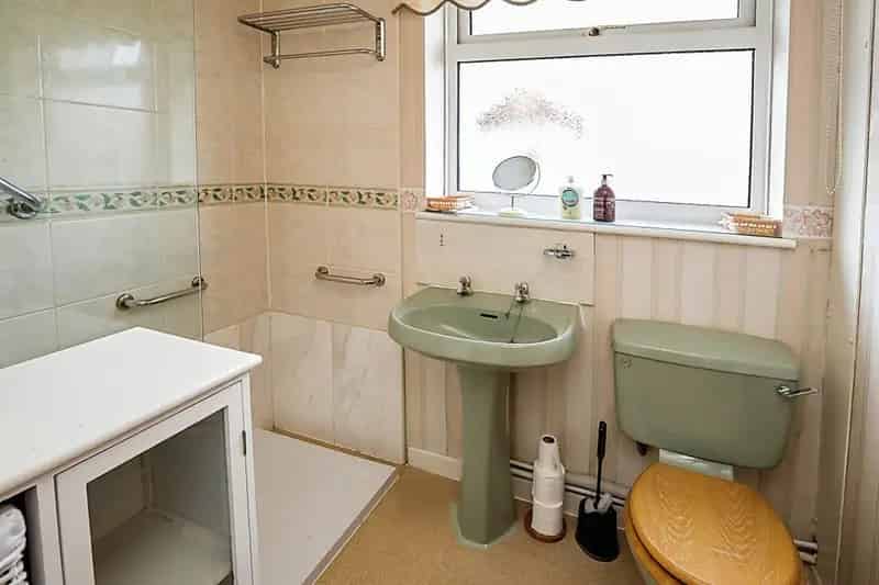 2 Bed Detached Bungalow For Sale Oswestry