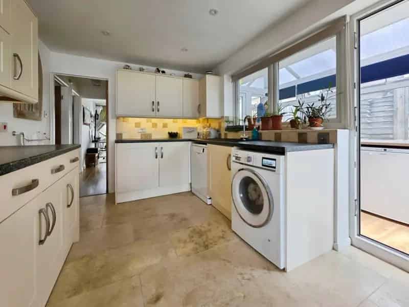 2 Bedroom Detached Bungalow for Sale Chalford Hill