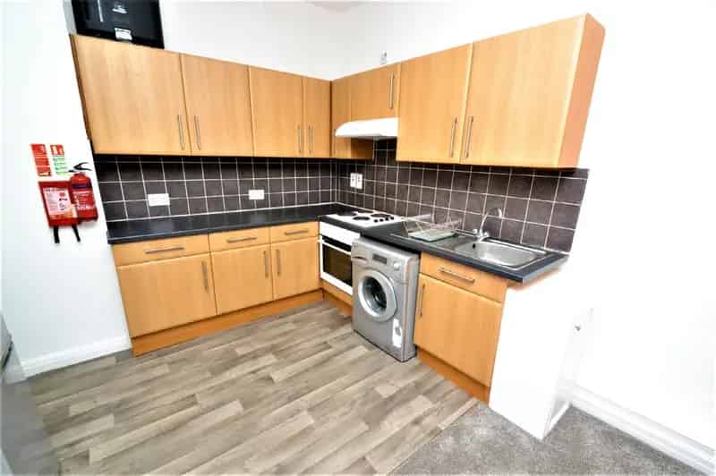 1 Bedroom Flat to Rent - Furnished