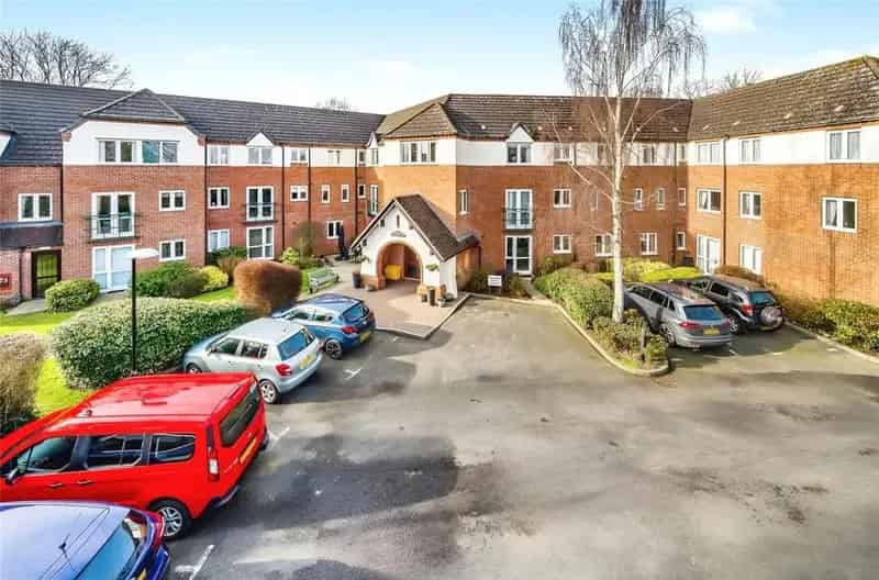 2 Bedroom Retirement Apartment for Sale in Kings Heath Birmingham