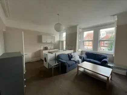 1 Bed Flat 19m² Southampton Available September 1st