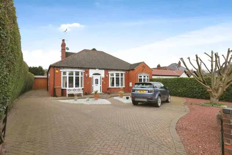 4 Bedroom Detached Bungalow For Sale