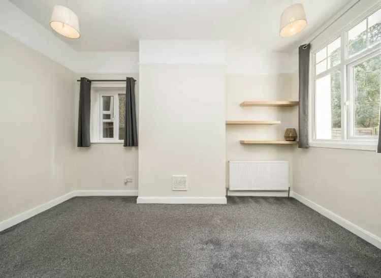 Large 2-Double Bedroom Garden Flat in Victorian House