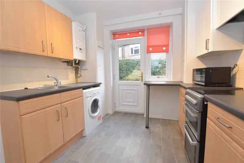 One Double Bedroom Maisonette in Headingley