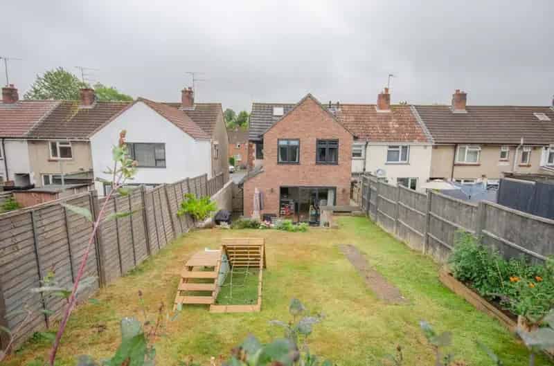 4 Bedroom House For Sale Downend