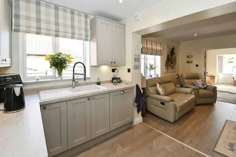 2 Bedroom Detached Bungalow in Thorpe on the Hill