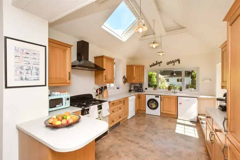 4 Bedroom Detached House for Sale Burgh Heath