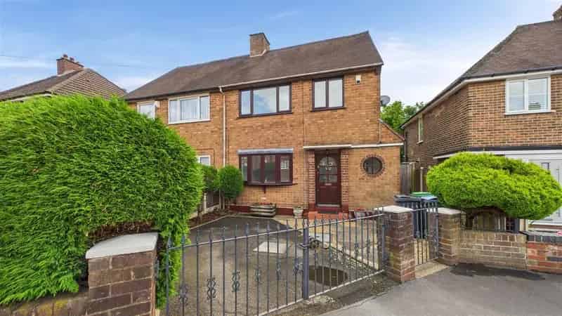 3 Bedroom Semi-Detached House for Sale