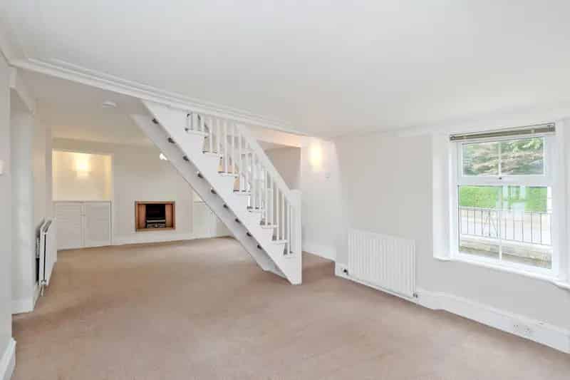 3 Bedroom Detached Cottage in Cults Aberdeen
