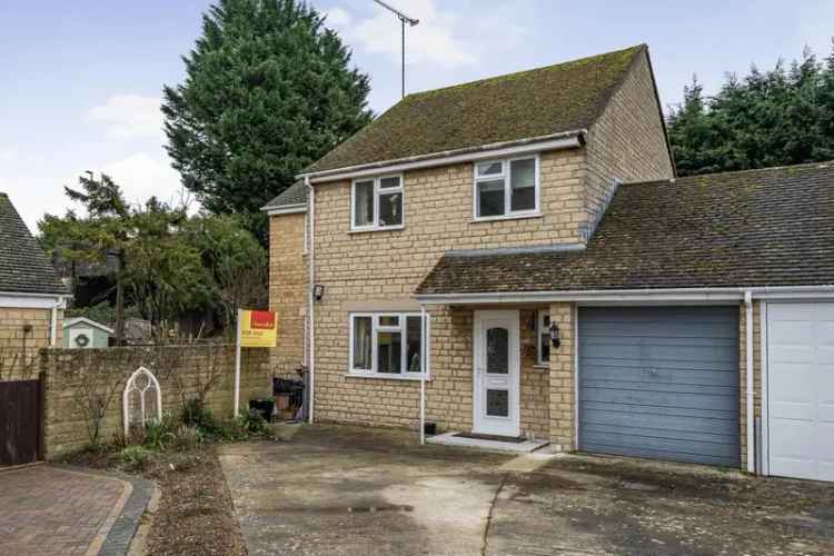 4 Bedroom Link Detached House for Sale