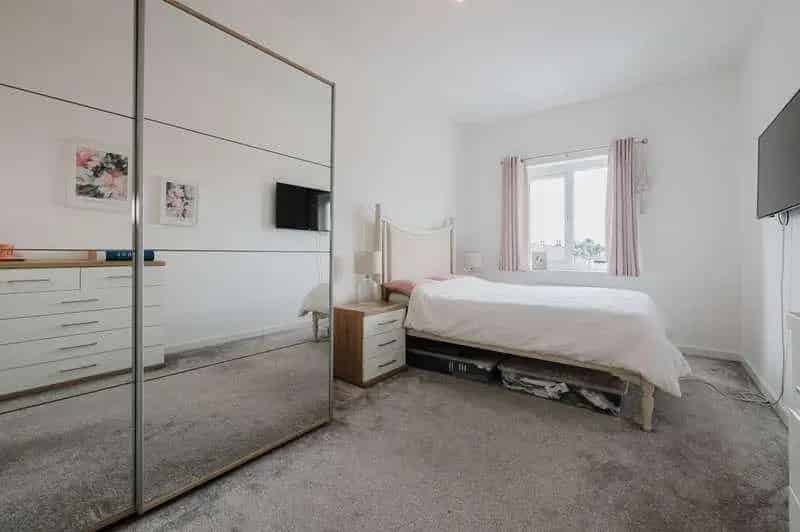 2 Bed Top Floor Apartment for Sale Damson Court