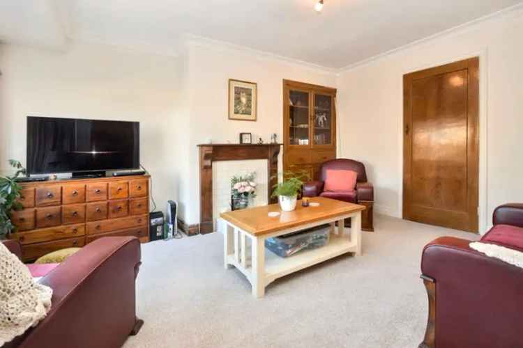 House For Sale in Wakefield, England