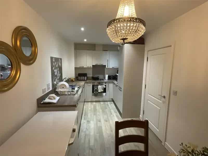 4 bedroom terraced house for sale
