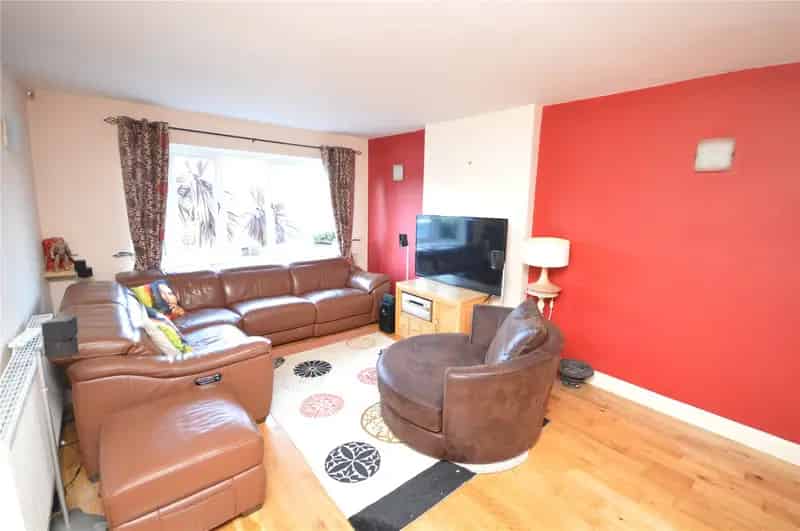 Spacious 2-Bed Semi-Detached Home for Sale Sandalwood Green
