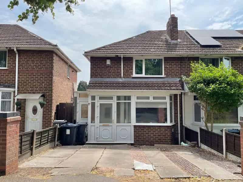 2 Bedroom End Terrace House for Sale