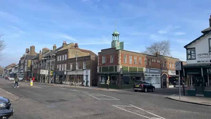 Mixed Use Property Hair Salon & Maisonette Berkhamsted