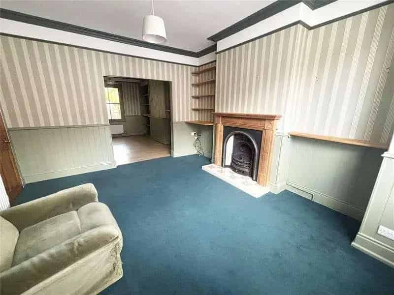 3 Bed House for Sale Ultrafast Broadband Mobile Coverage Parking